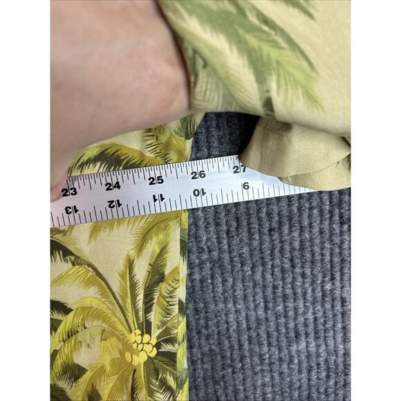 Tommy Bahama Mens Button Up Hawaiian Shirt XL Silk Palm Tree Print Loop Collar - Picture 7 of 8